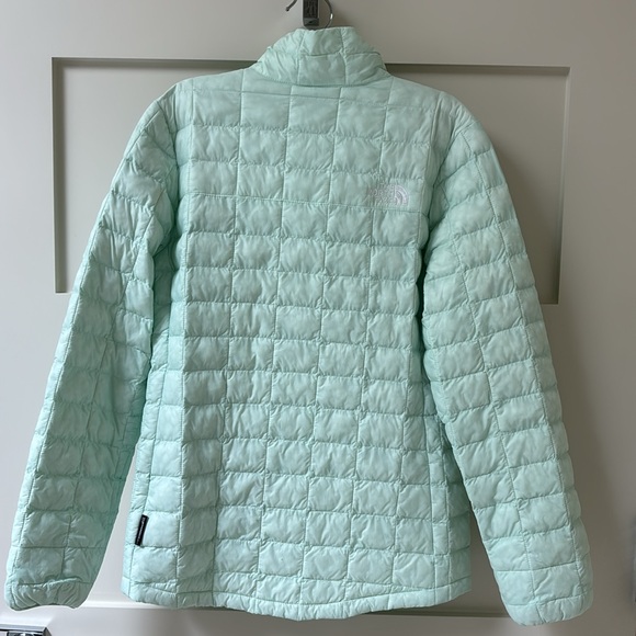 US10 The NorthFace Jacket - Picture 2 of 7